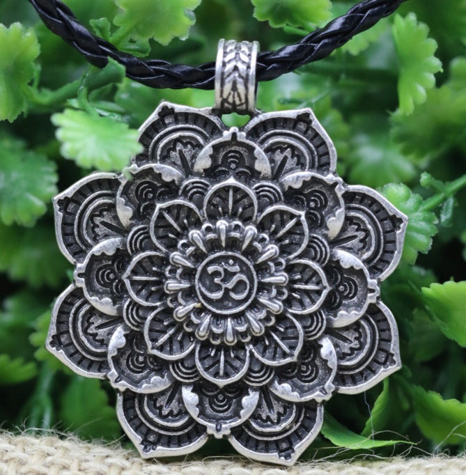 Geometry Amulet Spiritual Necklace - Margue Blossom